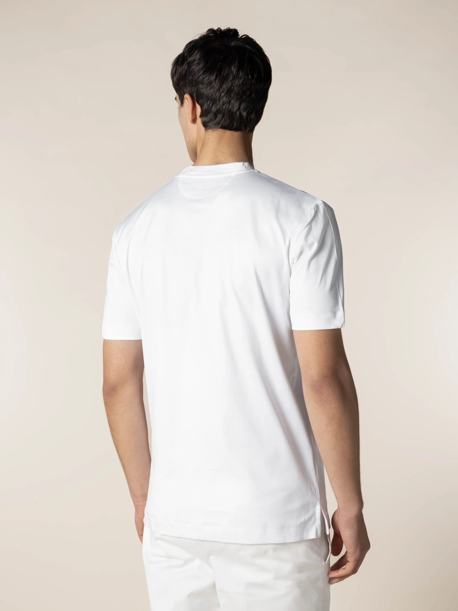 AUR1 T-Shirt White 6 AUR1 T-Shirt White - Image 4