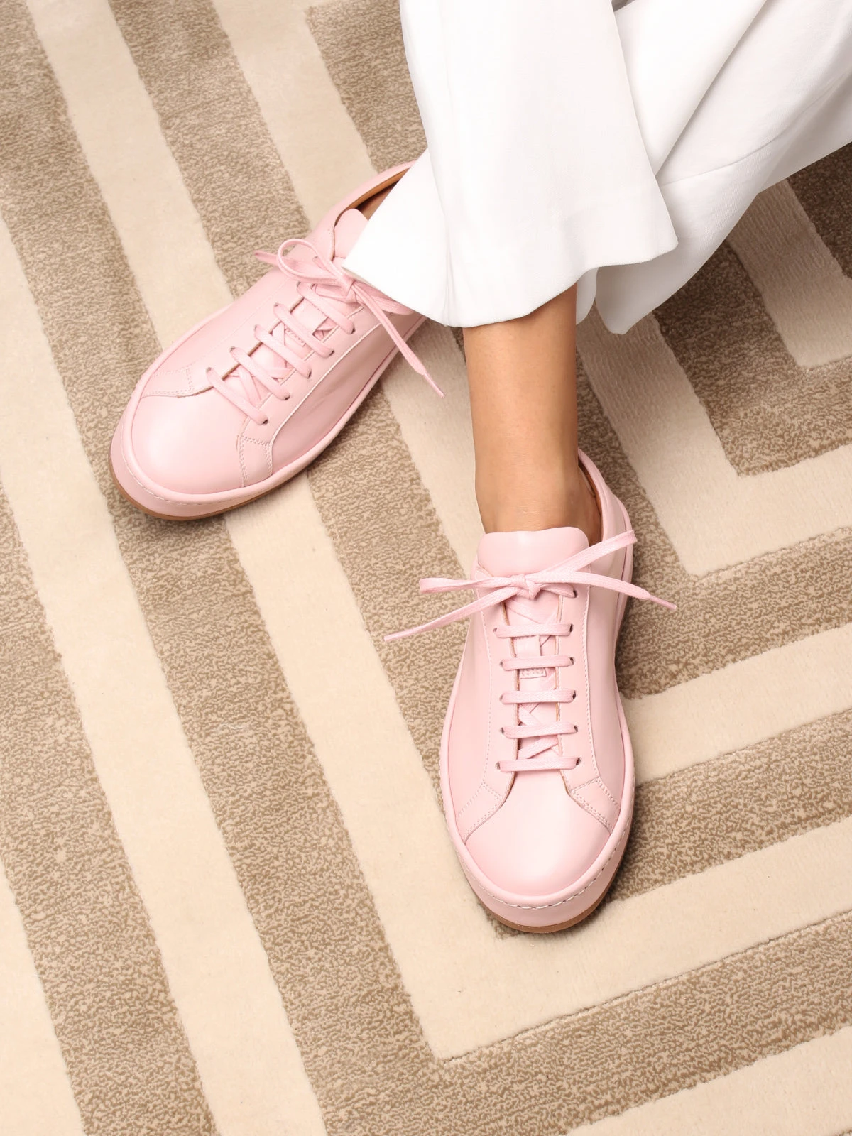 Lady Light Pink Voyager Sneaker 4 Lady Light Pink Voyager Sneaker - Image 2
