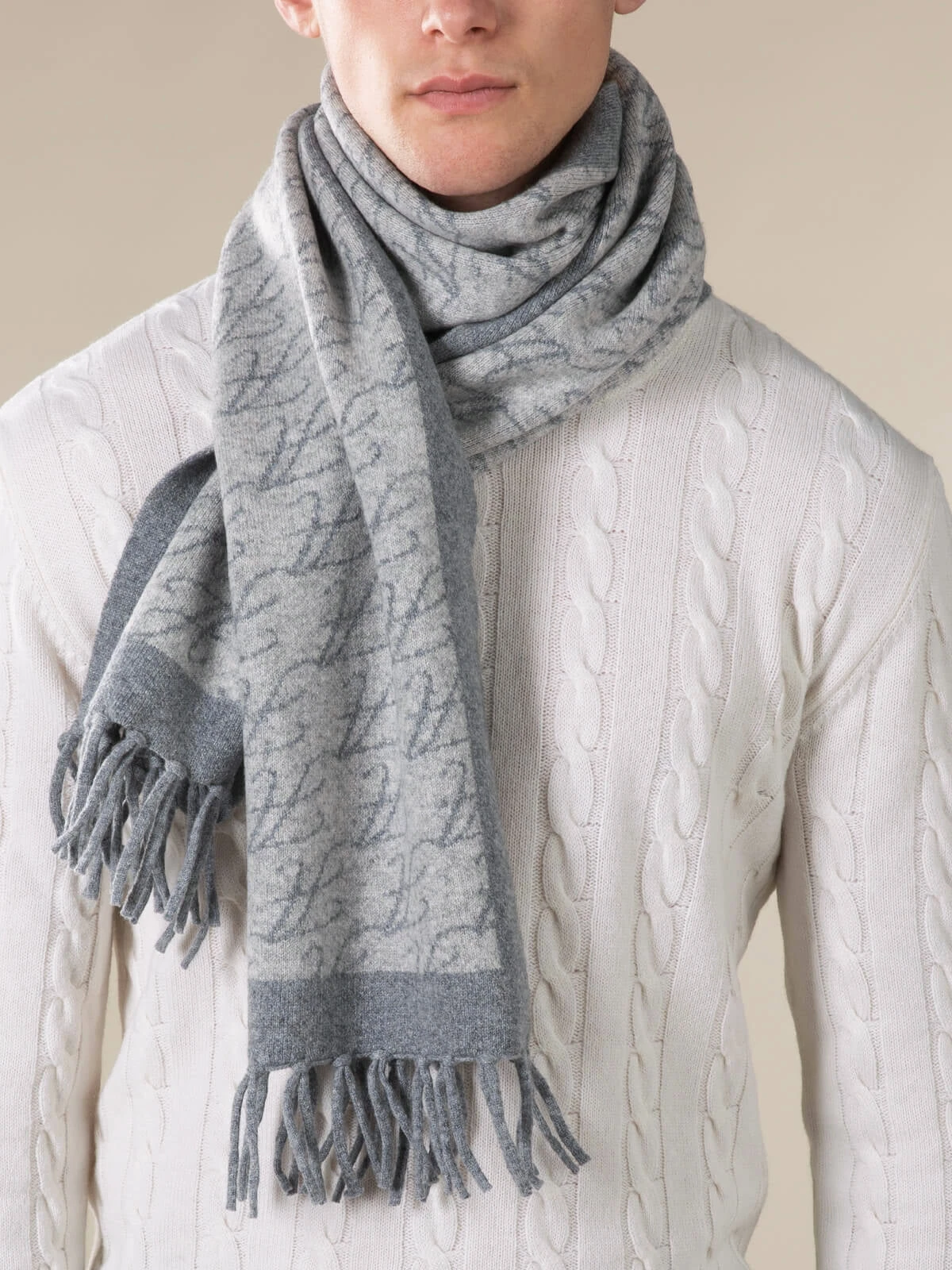 AUR1 Scarf Grey 4 AUR1 Scarf Grey - Image 2
