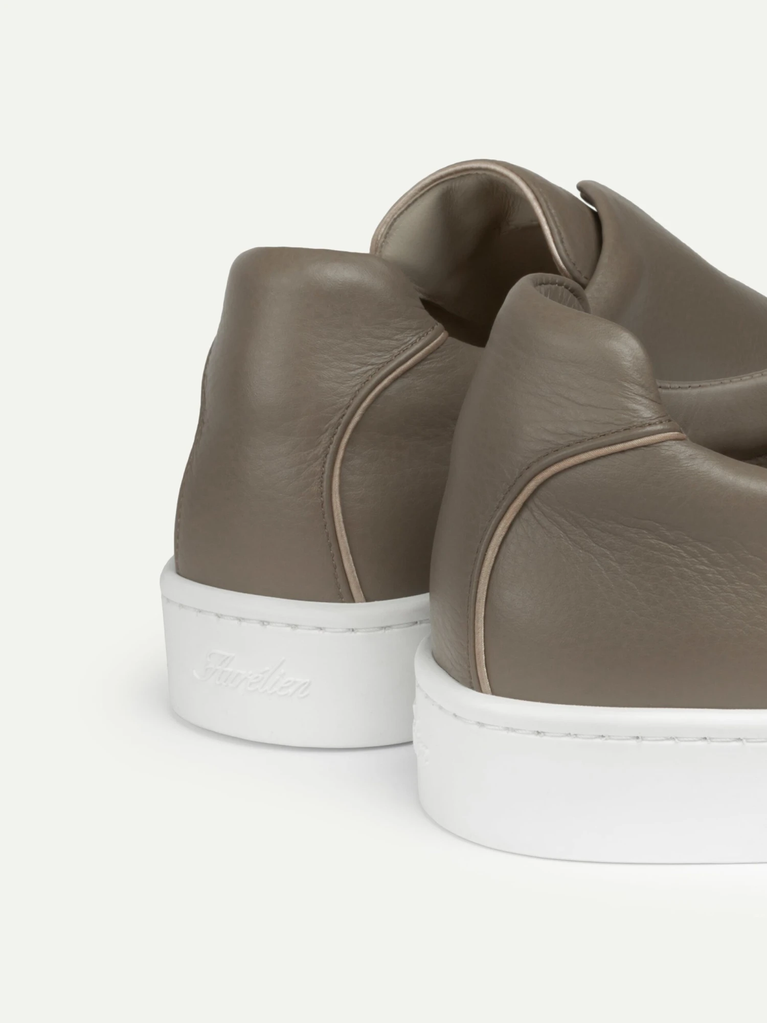 Taupe Grain AUR3 Sneaker 5 Taupe Grain AUR3 Sneaker - Image 3