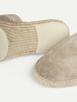 Light Grey Beachside Slipper 9 Light Grey Beachside Slipper -Velora Fashion Aurelien beachside slipper espadrilles suede light beige men 5 scaled
