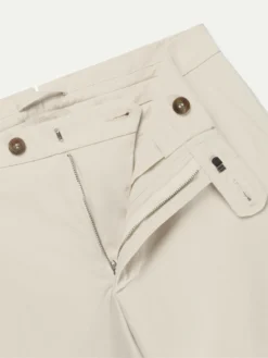 Beige Metropolitan Trousers 10 Beige Metropolitan Trousers -Velora Fashion Aurelien city trouser beige men 2 scaled