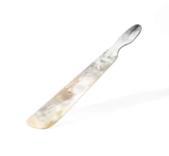 Handle-grip Shoehorn