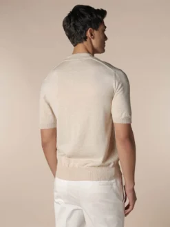 Shortsleeve Buttonless Polo Light Beige 12 Shortsleeve Buttonless Polo Light Beige -Velora Fashion Aurelien shortsleeve buttonless polo shirt cashwool light beige14 scaled